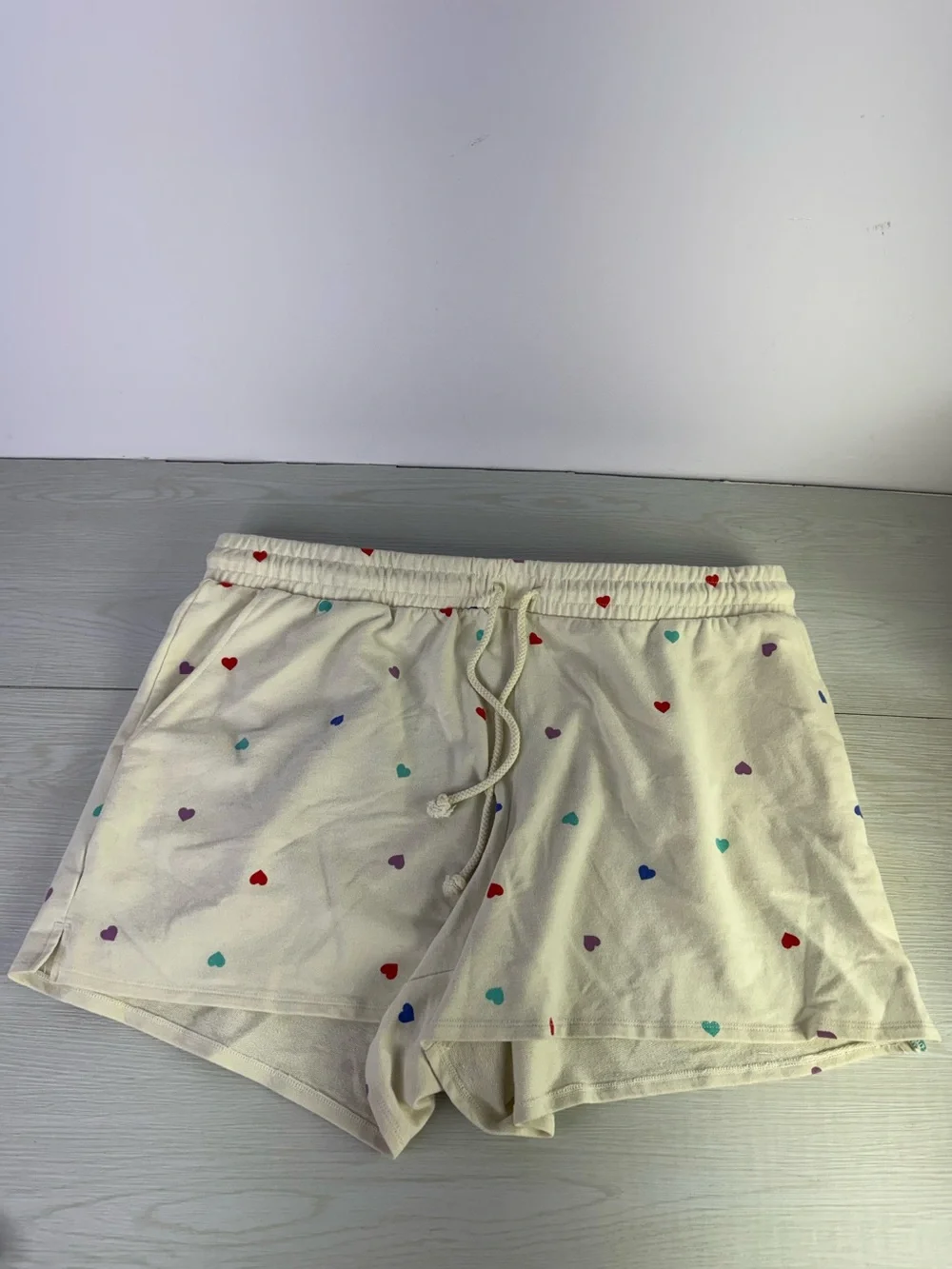 Wild Fox multi colors Heart Shorts size X-Large